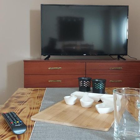 Momenti Felici 2 Apartment Artemida  Bagian luar foto